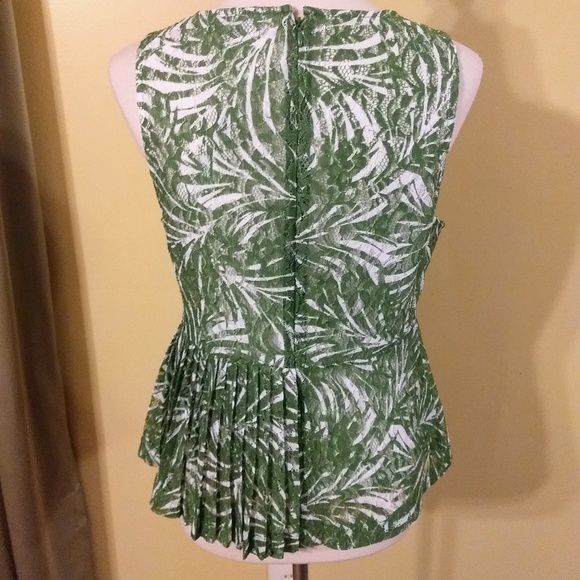 The Limited peplum lace top sz PM NWT *H - Picture 4 of 8